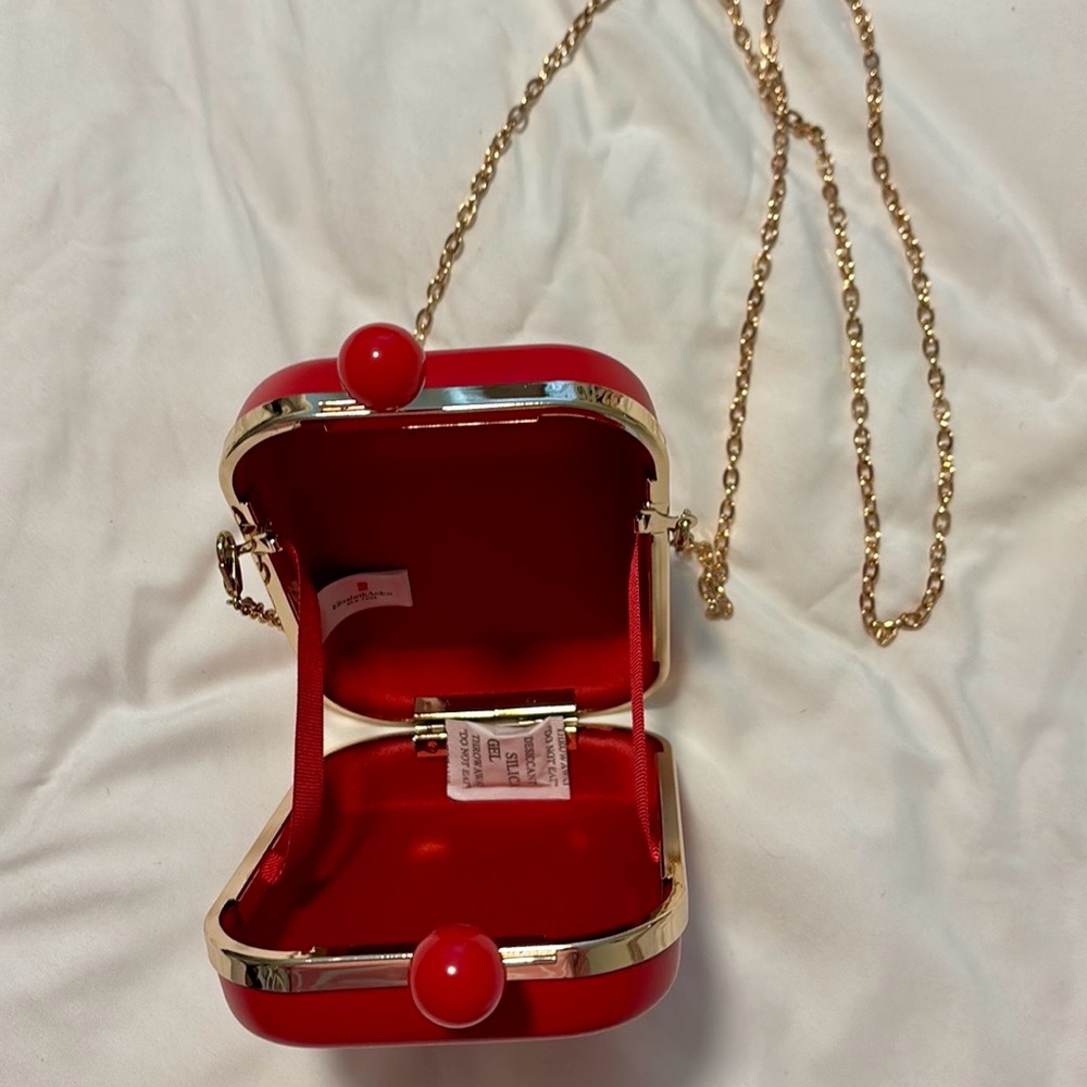 Elizabeth Arden Red Crossbody Bag / Clutch